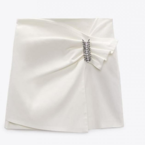 NWT Zara High-Waist Jeweled Buckled Mini Skirt, Size S - Picture 11 of 14